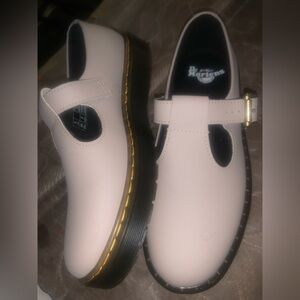 Dr. Martens ZAVALA Mary Jane Pink Buckle Strap Shoes SZ.8  NEW w/o box